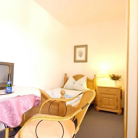 Haus Iris Gæstehus 3*