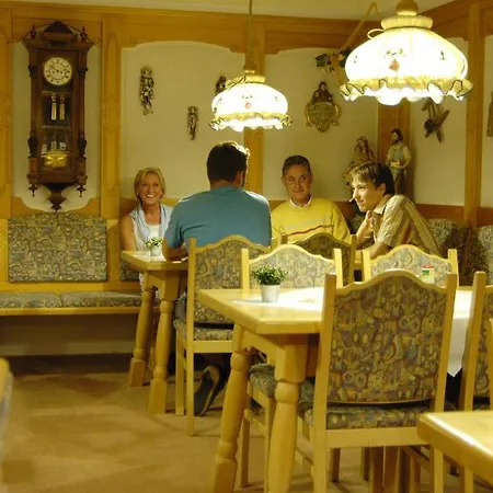 Haus Iris