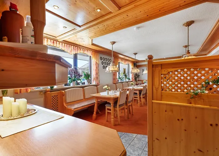 بيت ضيافة Haus Iris 3*